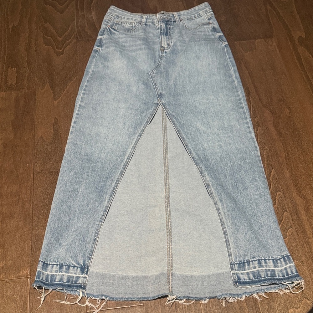 Sincerely Jules Light Blue Denim Skirt- Size 5 (27)